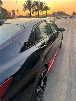 هیۆندای ئەلەنترا